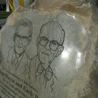 MAvTistic Glass & Stone