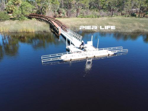 pier-life