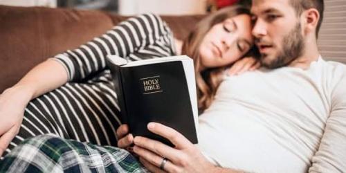 A praying couple is a powerful couple