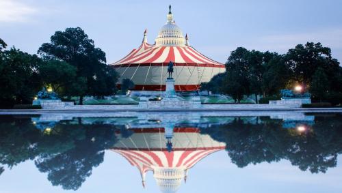 White house circus