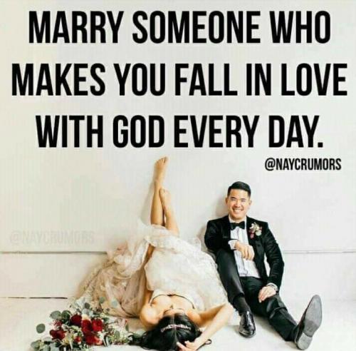 Want this in your marriage? Grab your spouse's hand and hit your knees ❤