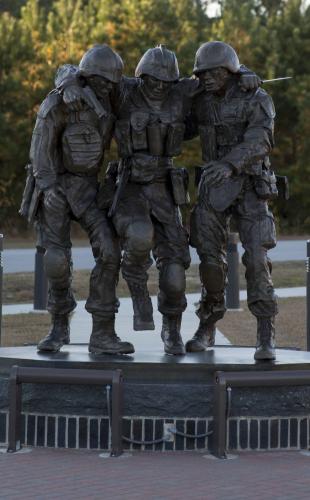 Statue_BattleOfFallujah_HellHouse