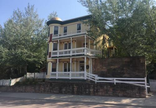 Historic Burdette House