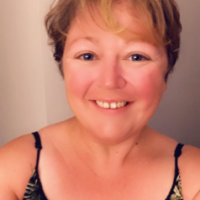 Amanda Knight